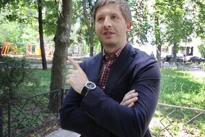 Дмитрий Вовк: Вот и причина, почему тема "Роттердам плюс" стала такой известной. С 2016-го по 2018 год ее активно раскручивали определенные телеканалы