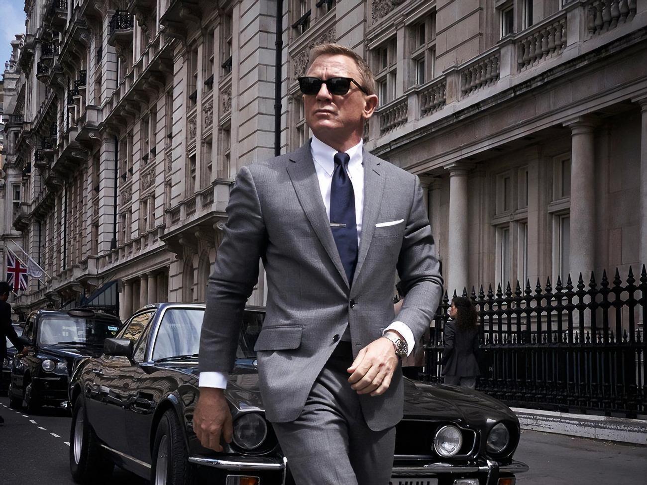 Крейг исполняет роль Джеймса Бонда