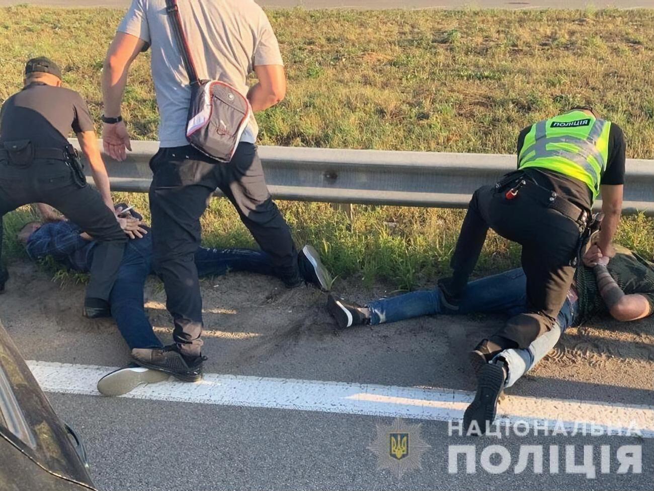 Двое граждан Грузии,&nbsp;задержанных по подозрению в ограблении, недавно получили гражданство Украины