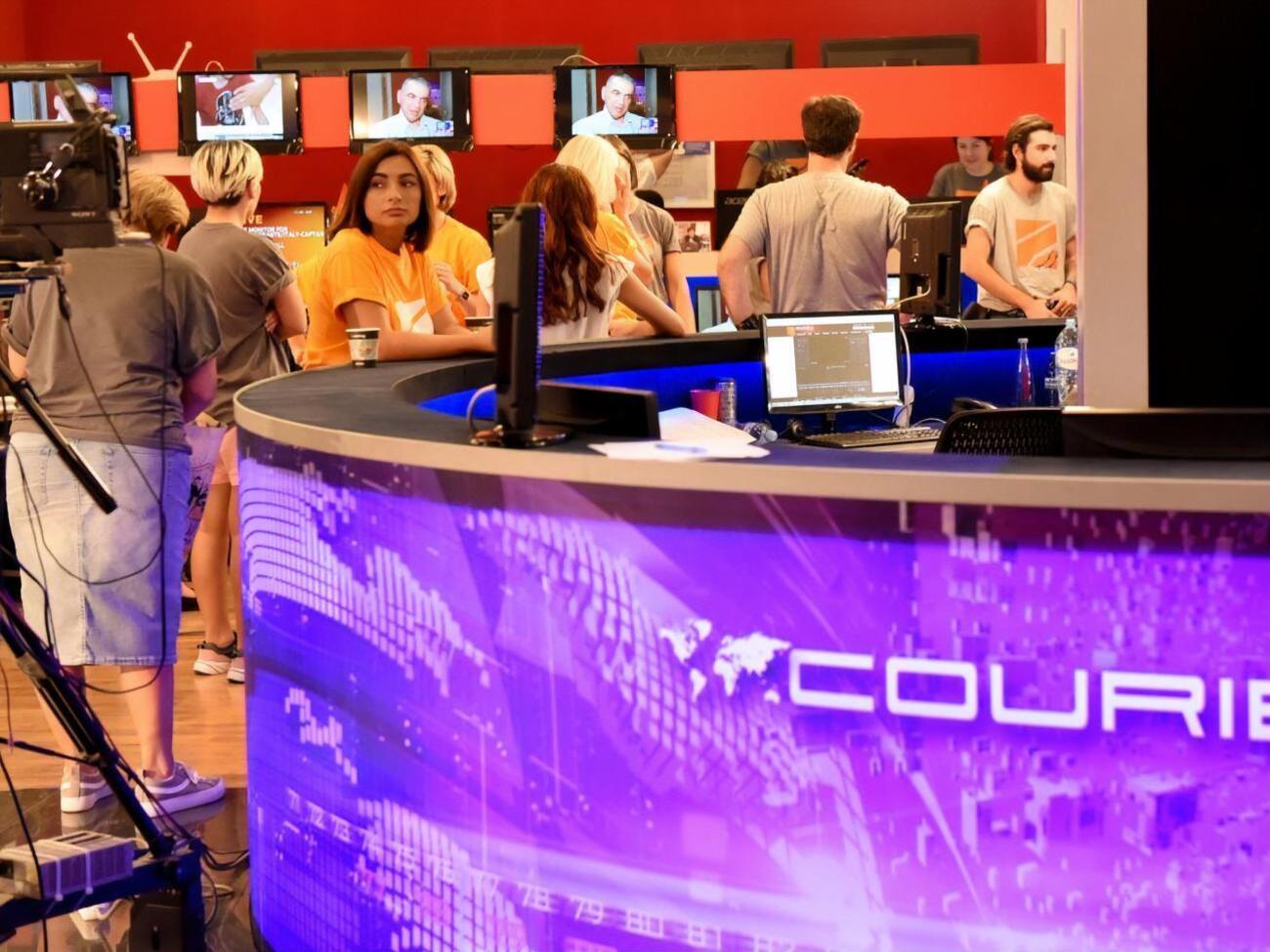 Журналисты информационной службы "Рустави 2" устроили бойкот