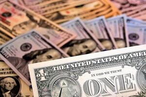 НБУ встановив курс валют на 22 серпня