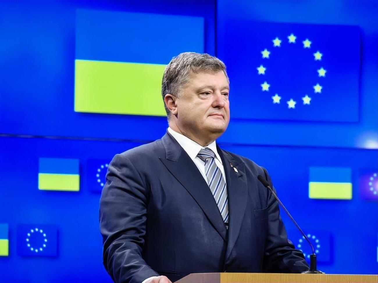 ГБР вызывает Порошенко на допрос в третий раз