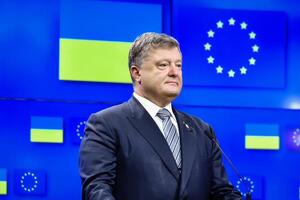 ДБР викликає Порошенка на допит утретє