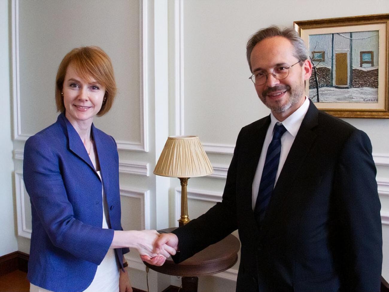 Зеркаль зустрілася із Пфандлером