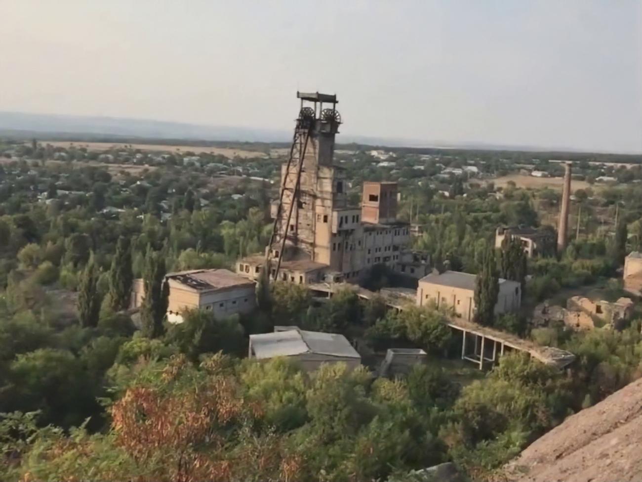 "Юний комунар" &ndash; радіоактивна шахта, зараз затоплено 35% шахти