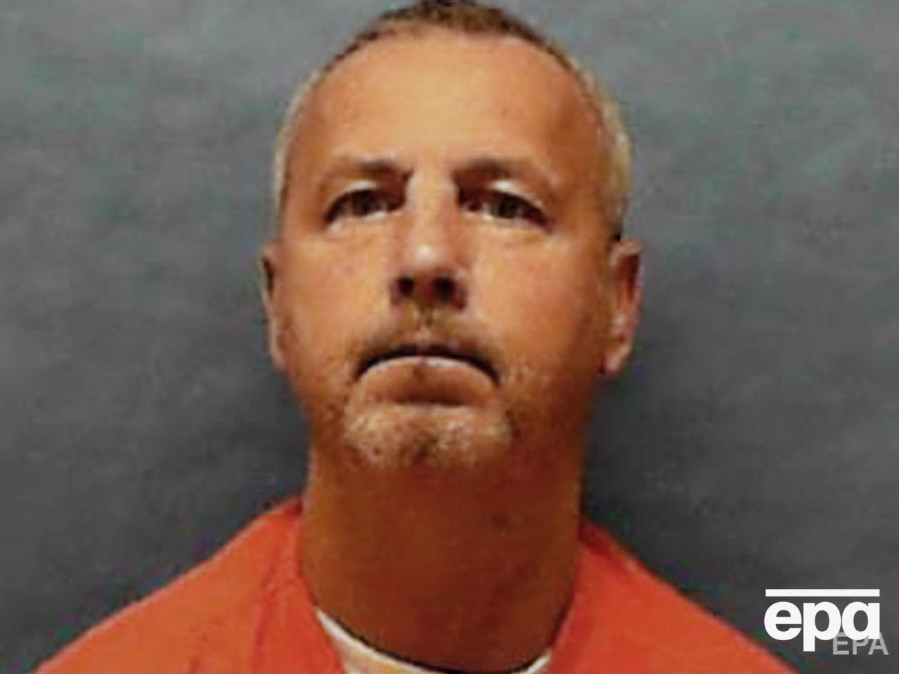 Боулз перед смертю&nbsp;просив вибачення в сімей своїх жертв та у своєї матері