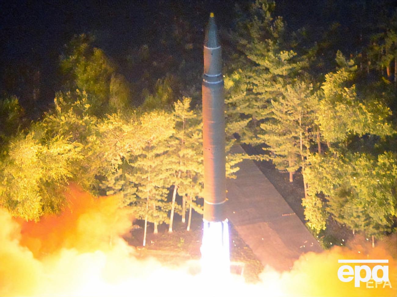 Запущенные КНДР ракеты анализируют спецслужбы Южной Кореи и США