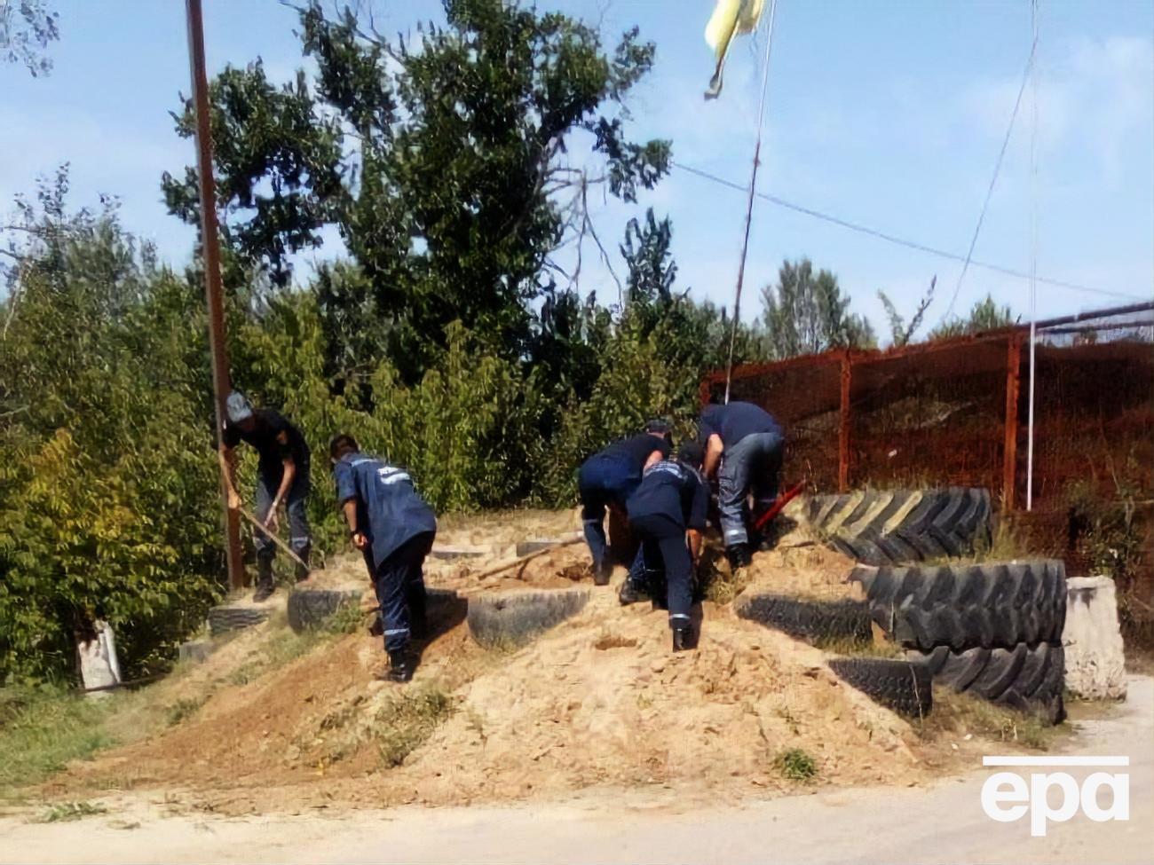 Роботами займаються співробітники ДСНС