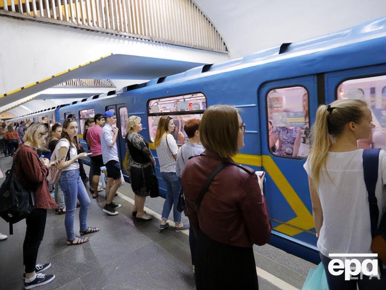 В киевском метро перестанут продавать карты на некоторых станциях