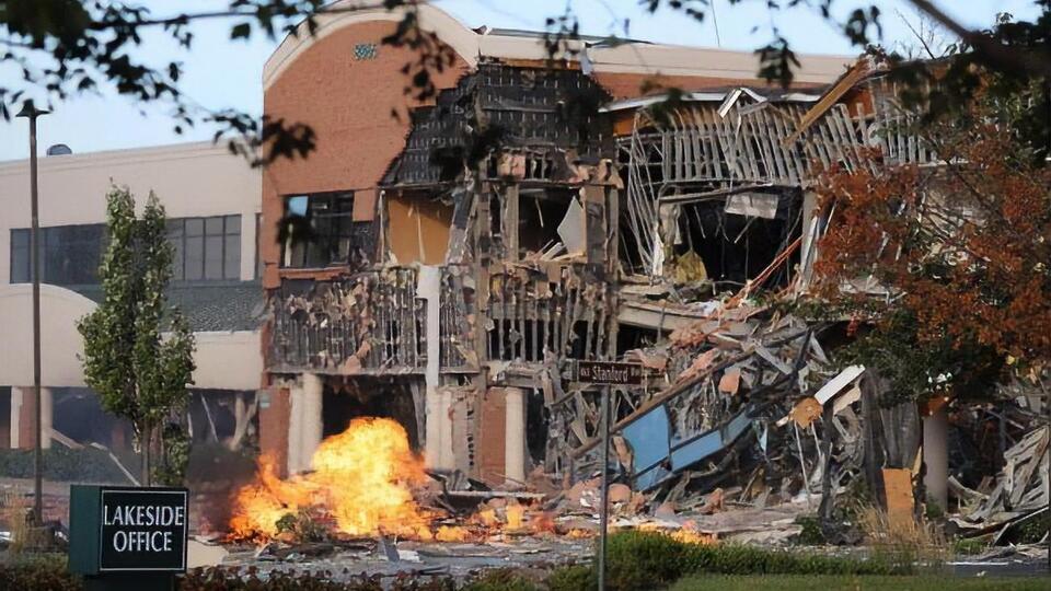 Частину будівлі було зруйновано