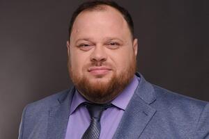 На першому етапі партія "Слуга народу" зможе проголосувати за законопроєкт самостійно, заявив Стефанчук