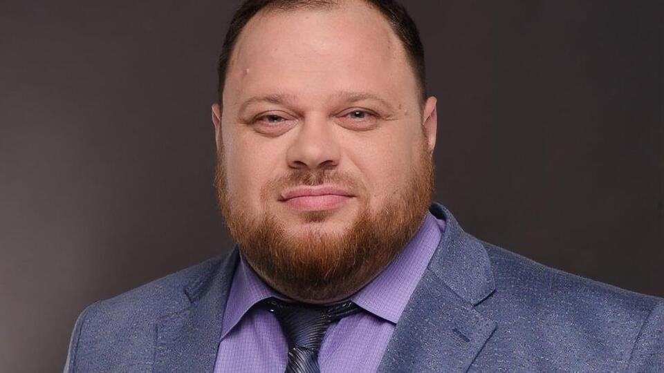 На первом этапе партия "Слуга народа" сможет проголосовать за законопроект самостоятельно, заявил Стефанчук