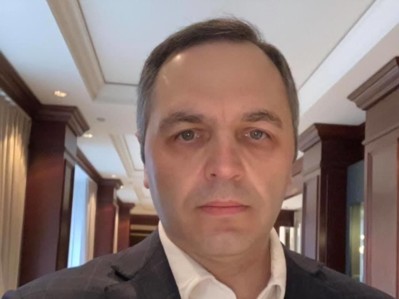 Письмо с просьбой снять санкции с Портнова подписал Кизь