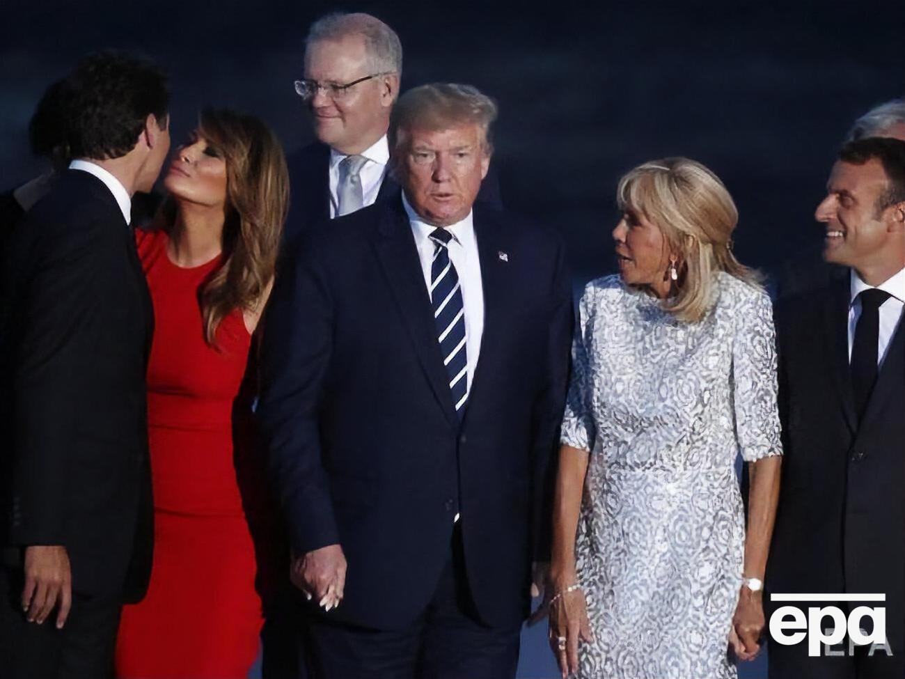 Поцелуй Меланьи Трамп и Трюдо напомнил многим известный мем о парне, который смотрит через плечо на другую женщину
