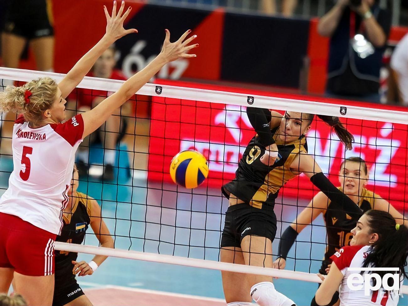 Женская сборная Украины по волейболу проиграла третий матч подряд на чемпионате Европы