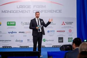 Ексглава "Укрспецекспорту" Бондарчук: Абромавичус (на фото) дозволяє собі ставити під сумнів компетентність топменеджменту "Укроборонпрому"