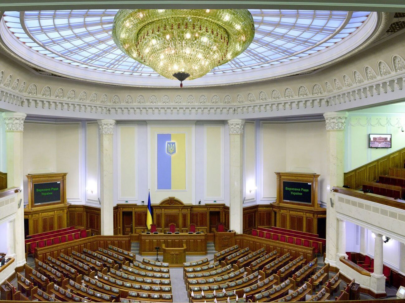 О намерении запустить в Раде сенсорную кнопку говорил Парубий