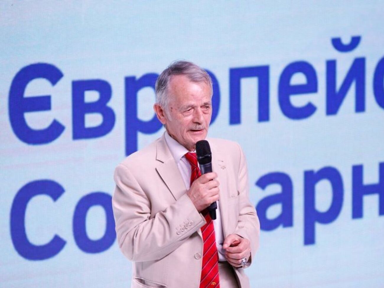 Джемілєв був шостим номером списку "Європейської солідарності"