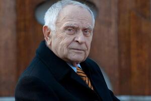 Павлычко: Нас веками уничтожали, украинский язык уничтожая! Сейчас тяжело, но я перед вами спокойный сижу, уверенный в том, что нас никто не сломает