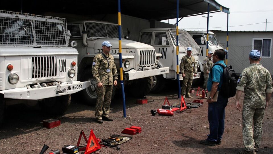 Інспектори ООН перевірили працездатність автомобільної техніки, озброєння, систем зв'язку й навігації, медобладнання