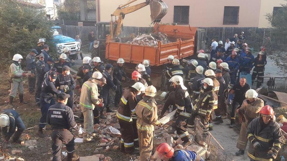 В Дрогобыче обрушилась часть многоэтажного дома. Фоторепортаж