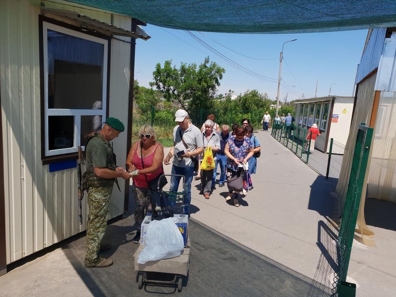 КПВВ "Майорское" снова работает