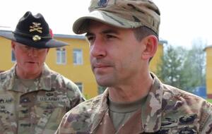 Підполковник Трейсі командує підготовкою українських військовослужбовців у Яворові