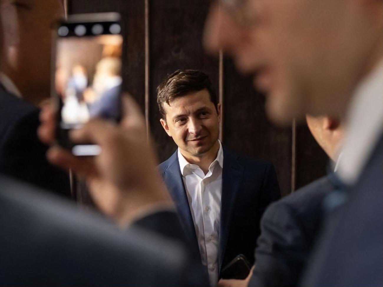 У Владимира Зеленского остался день, чтобы определиться с новым составом правительства