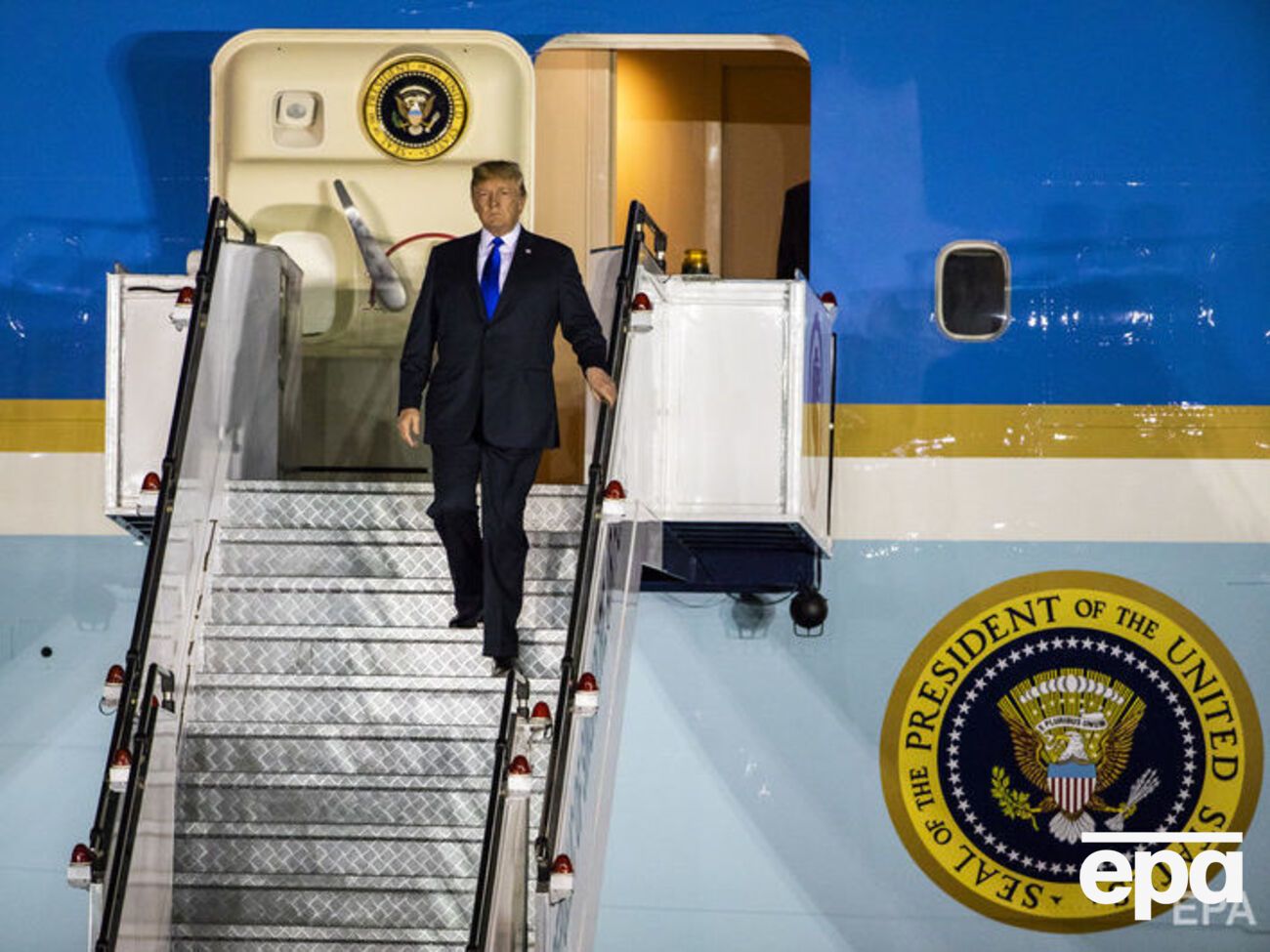 Трамп намерен остаться в Вашингтоне