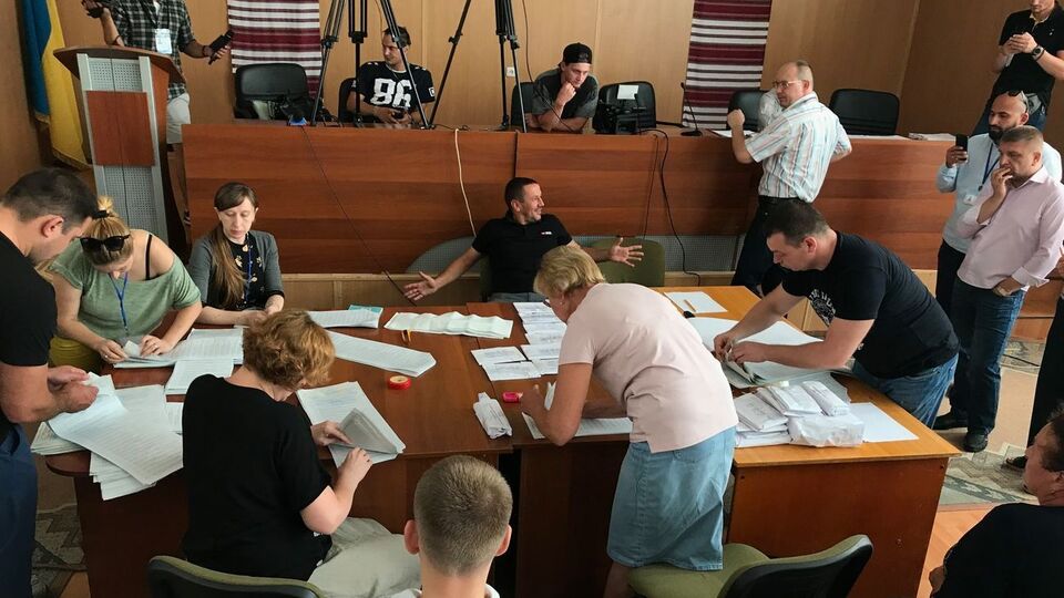 На 69-му окрузі перераховували бюлетені