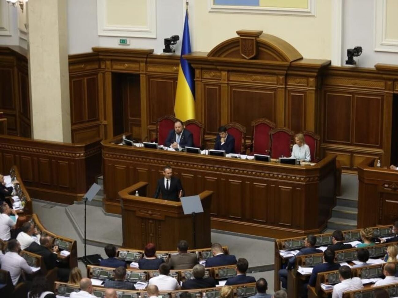 29 серпня Рада нового скликання розпочала роботу