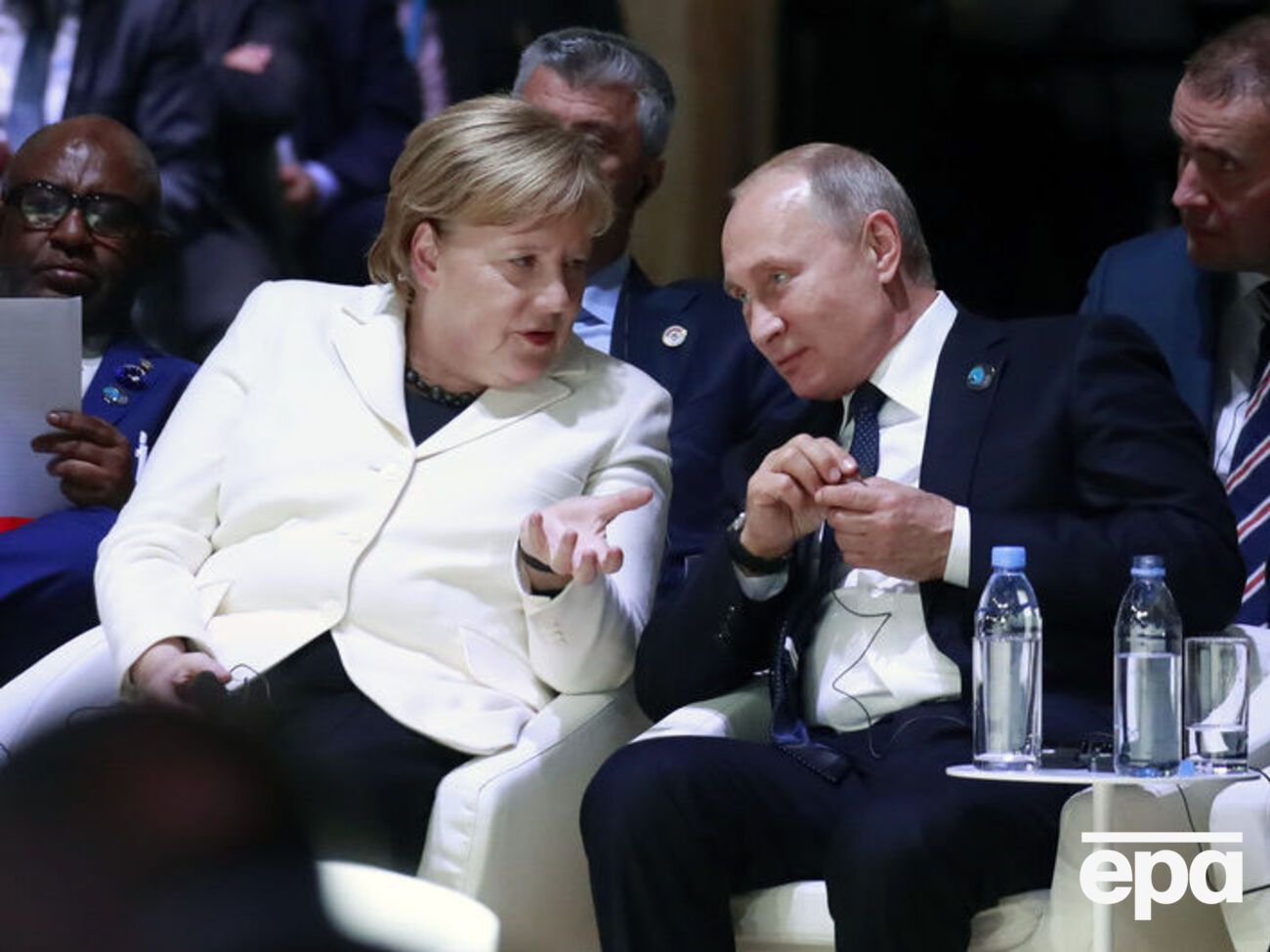 Меркель і Путін домовилися продовжити підготовку до саміту