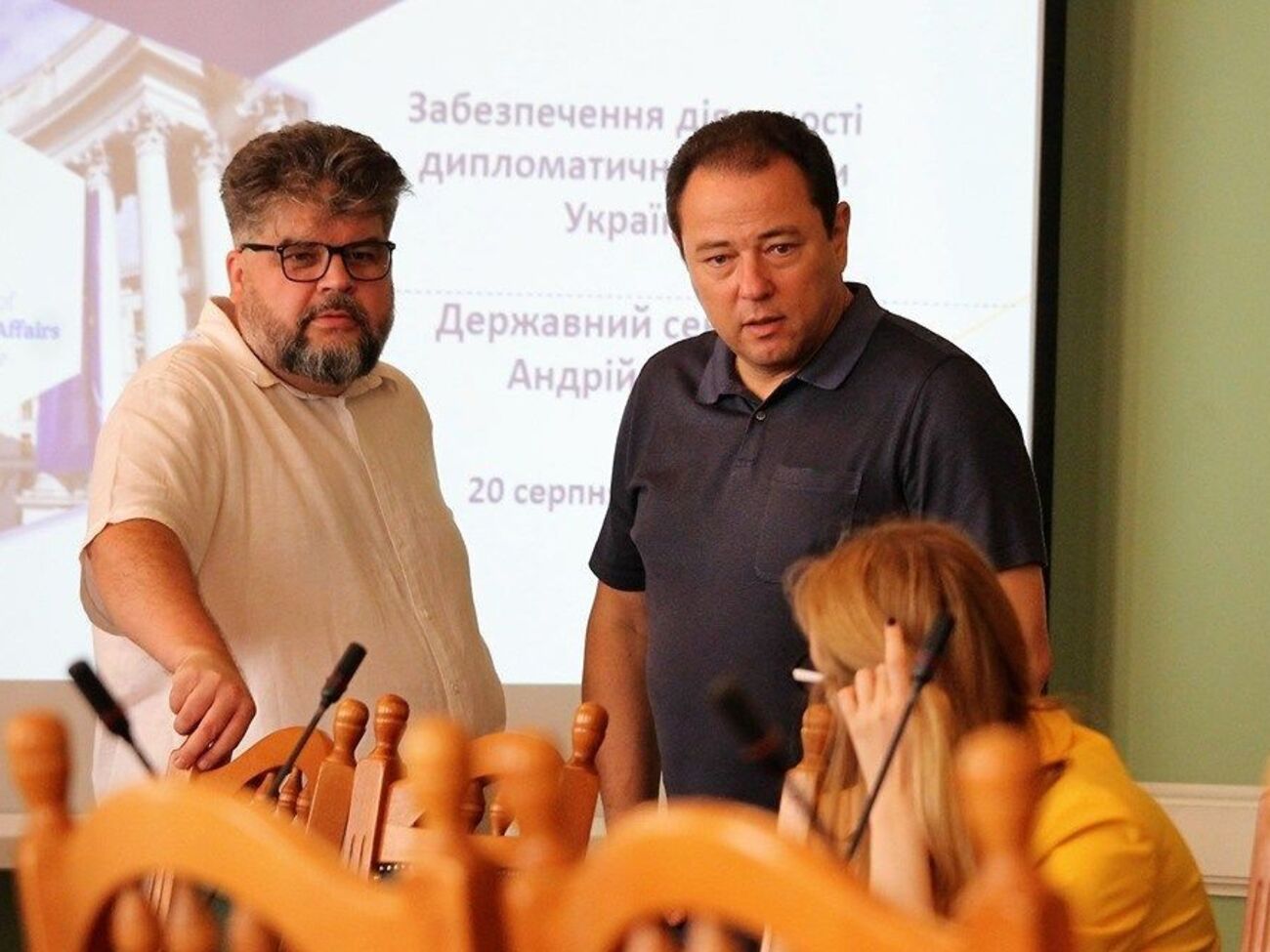Скасування недоторканності – вимога суспільства, і її має бути виконано. Та й як інакше заробити право ухвалювати рішення, які не всім сподобаються?