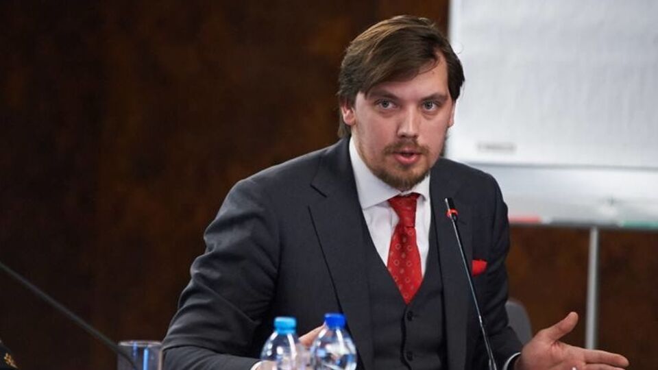 Гончарук зазначив, що не хоче поки що коментувати ситуацію публічно