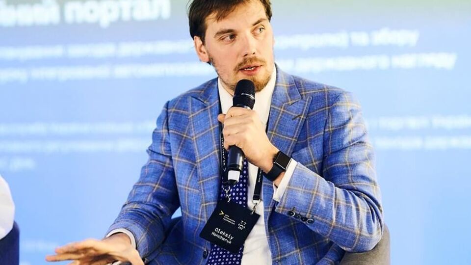 Гончарук считает, что политики не должны заниматься предприятиями