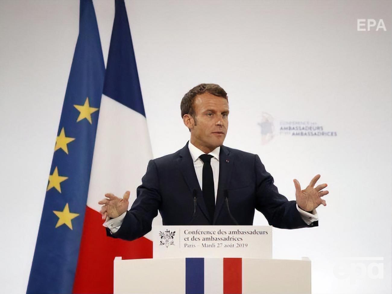 Макрон (на фото) розповів Зеленському про переговори з Путіним