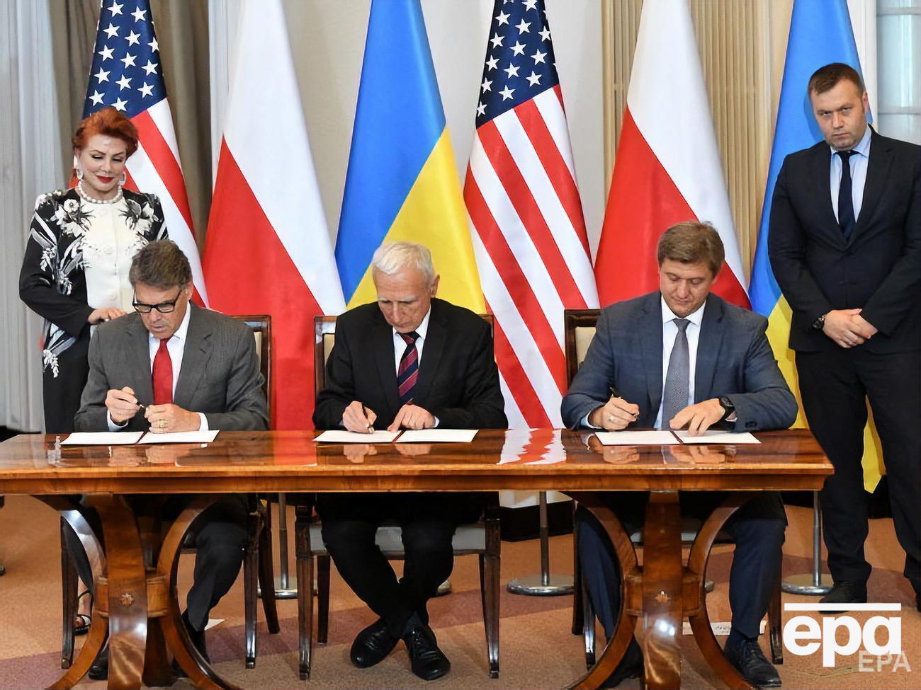 Церемонія підписання угоди відбулася у Варшаві