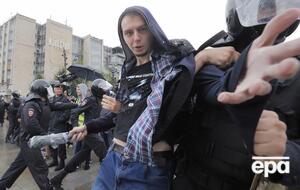 В Москве продолжаются протесты в связи с недопуском независимых кандидатов на местные выборы. Фоторепортаж