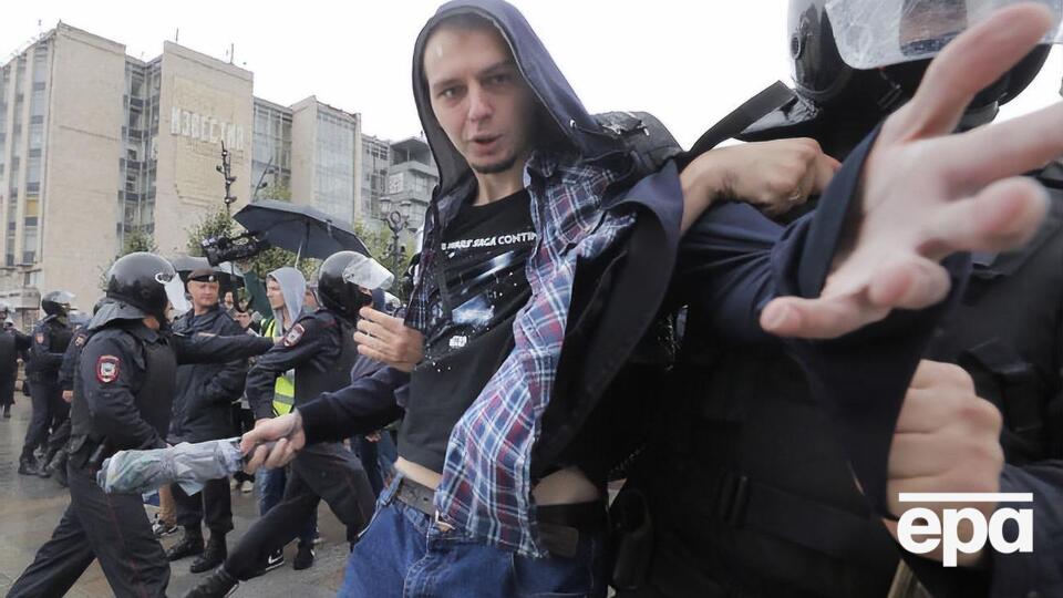 У Москві тривають протести у зв'язку з недопуском незалежних кандидатів на місцеві вибори. Фоторепортаж