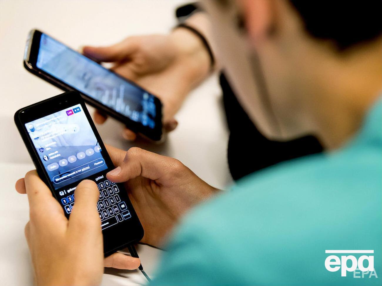 Пользователи жалуются на работу Instagram