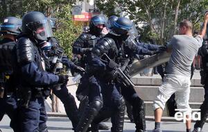 40 демонстрантов задержаны во французском Нанте после столкновений с полицией. Фоторепортаж