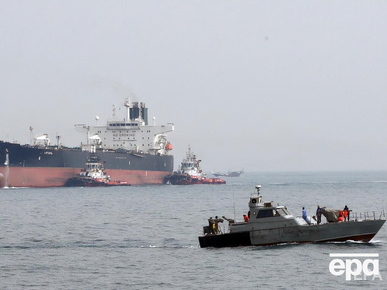 Власти Ирана во второй раз за месяц задержали иностранный танкер