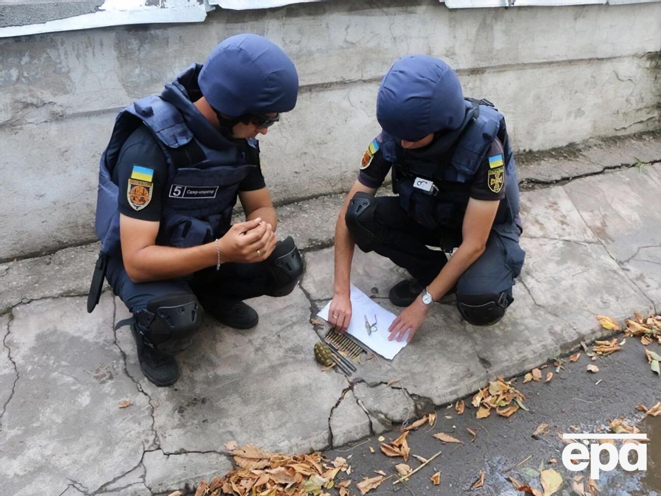 Пиротехники ГСЧС за неделю обследовали 48 га территории на Донбассе