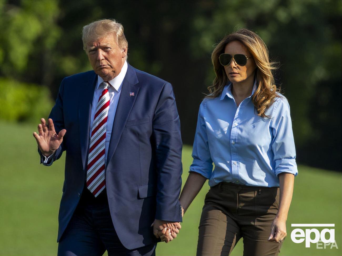 Трамп: Мелания и я молимся за всех тех, кто пострадал в этом неописуемом акте зла