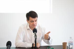 Разумков: У украинской стороны есть желание поскорее закончить войну