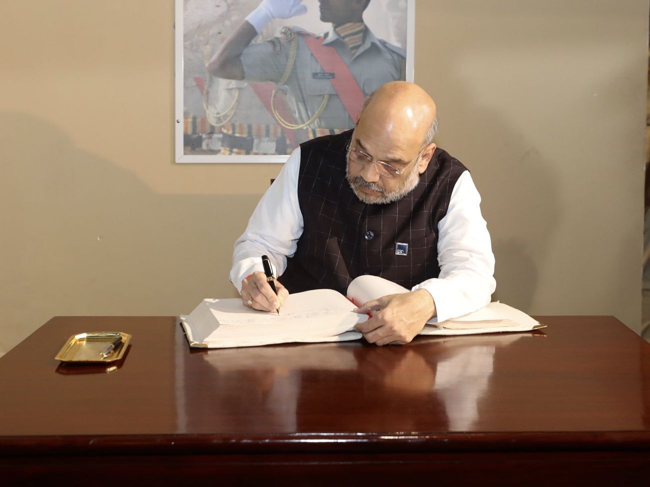 Шах повідомив, що Кашмір позбавили автономного статусу