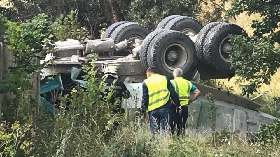 Водитель получил тяжелые травмы