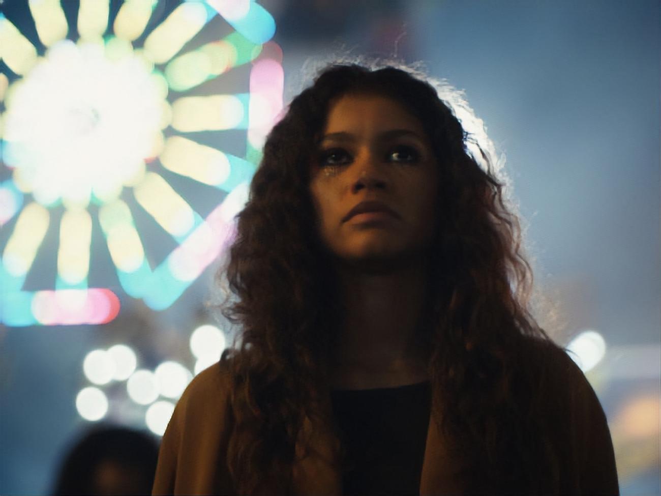 Зендая исполняет одну из ролей в сериале