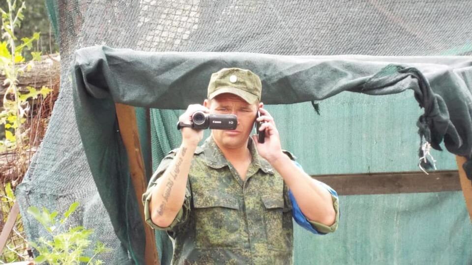 Боевики в срочном порядке ремонтируют технику