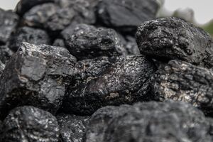 Многие компании значительно сократили или остановили поставки угля в Украину, указано в данных ЦДУ ТЭК